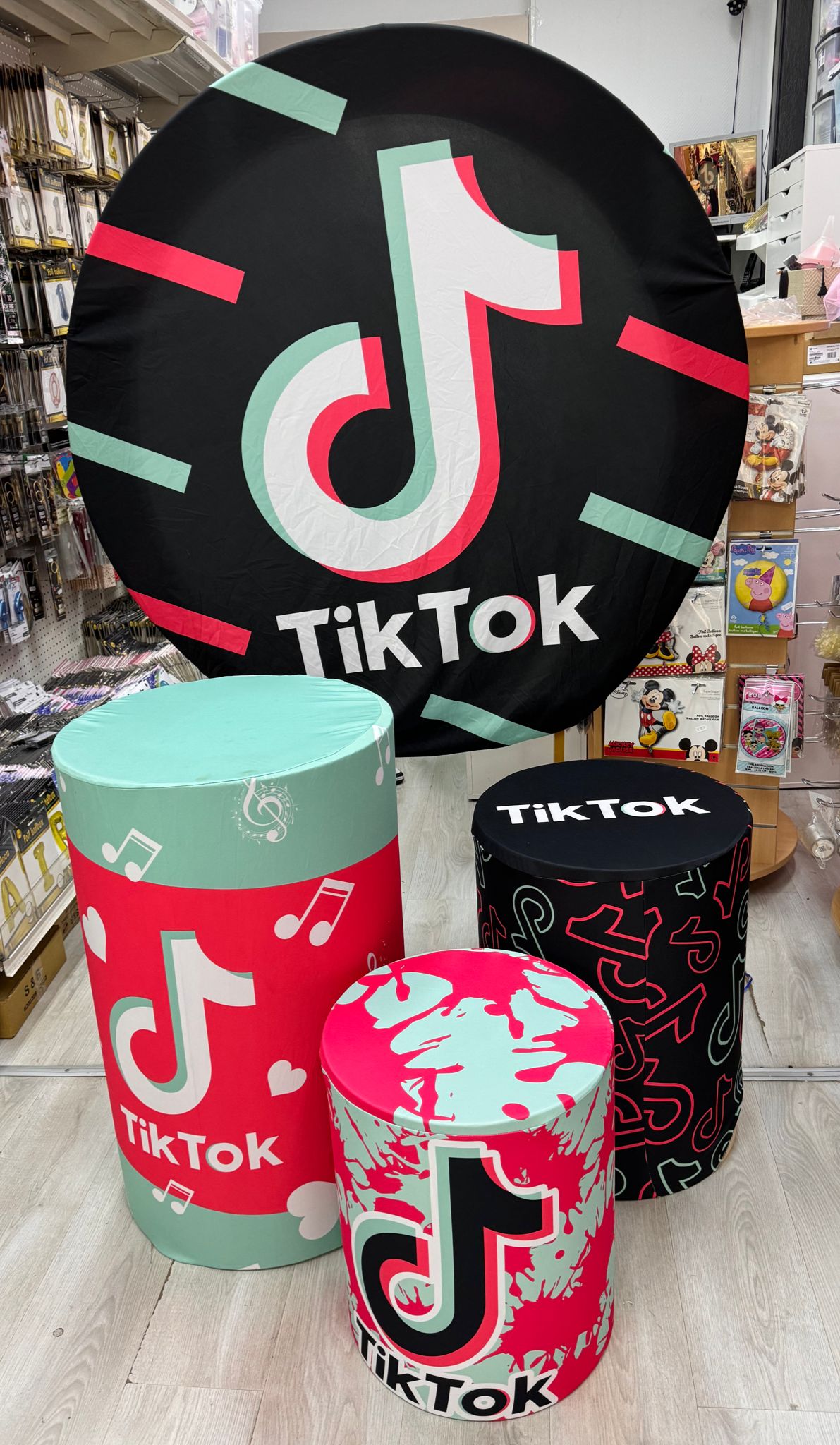Kit Tik tok
